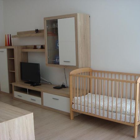Apartman Kurdejov Hustopeče Exterior foto