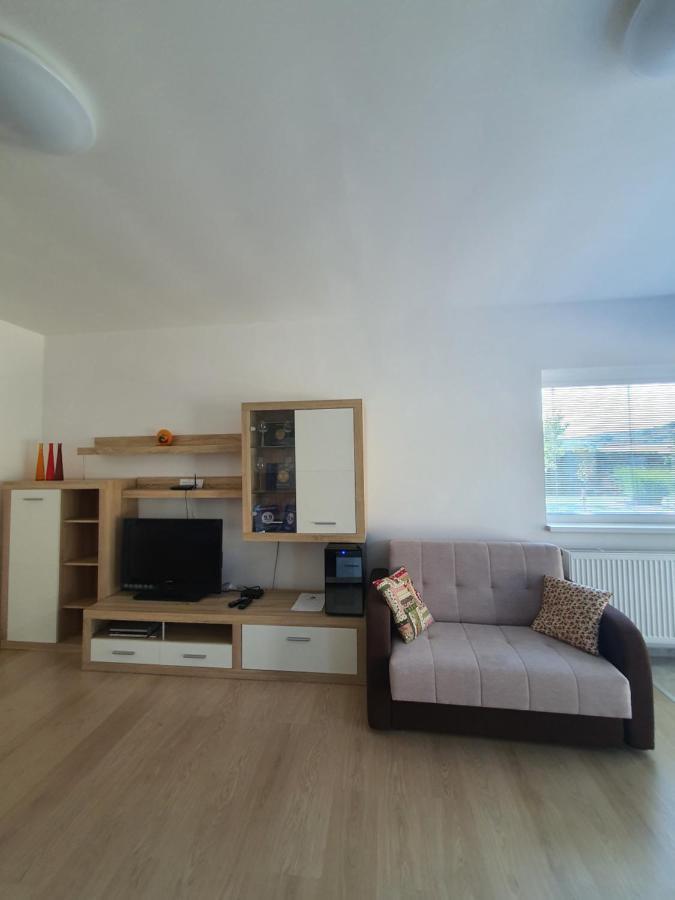 Apartman Kurdejov Hustopeče Exterior foto