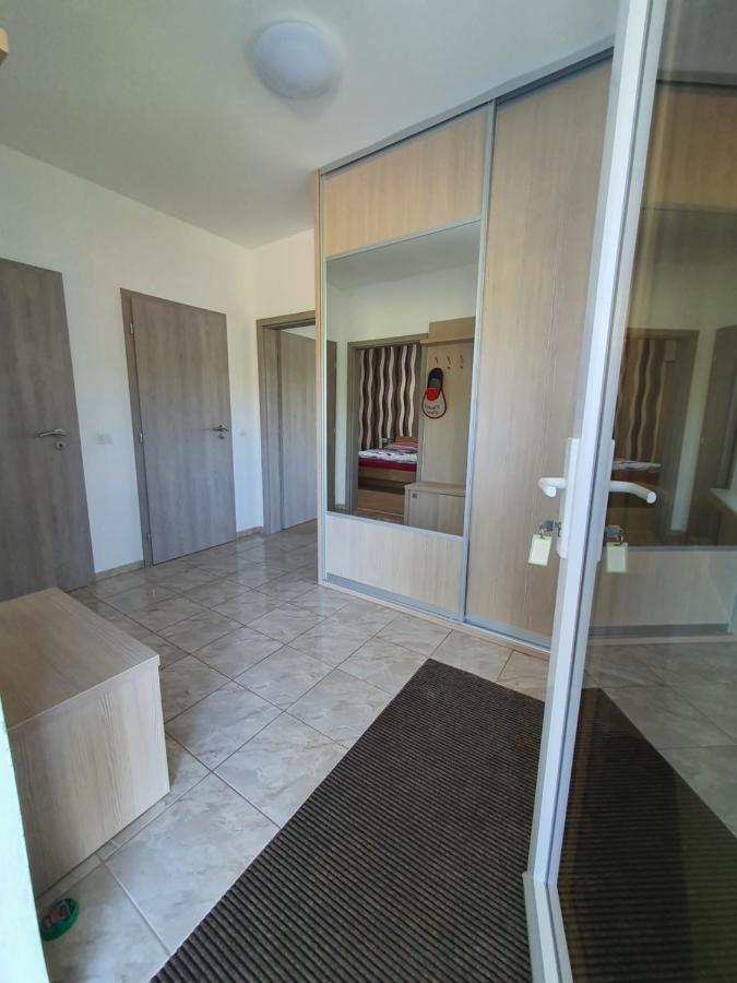Apartman Kurdejov Hustopeče Exterior foto
