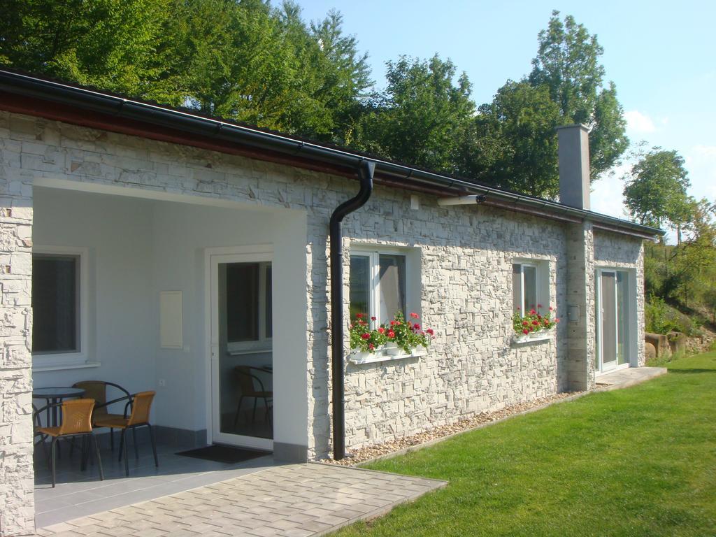 Apartman Kurdejov Hustopeče Zimmer foto